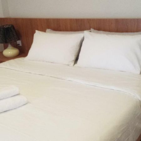 Cherloft@Samsuria Beach Residences Kampung Sungai Ular Esterno foto