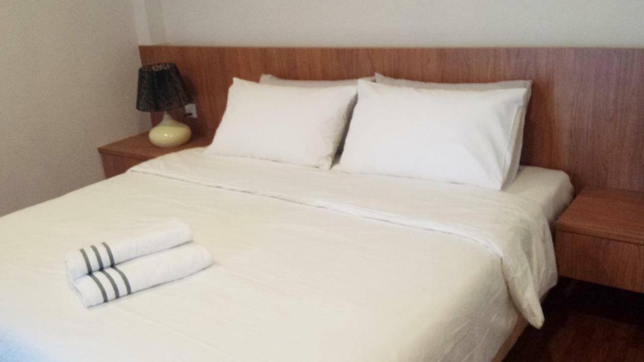 Cherloft@Samsuria Beach Residences Kampung Sungai Ular Esterno foto