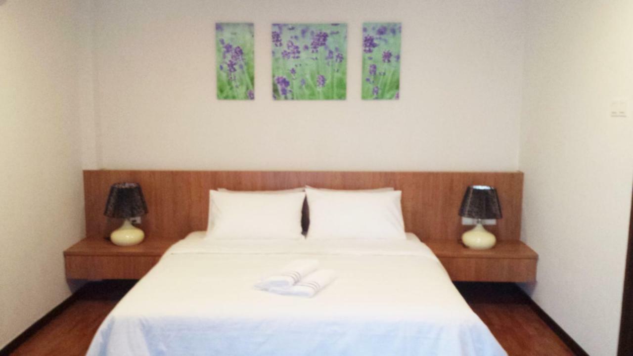 Cherloft@Samsuria Beach Residences Kampung Sungai Ular Esterno foto